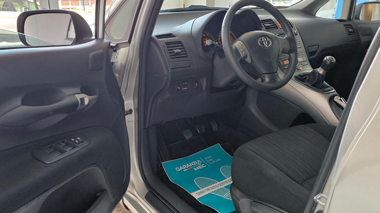 Toyota Auris 1.4 D-4D 5 porte Sol MY'08