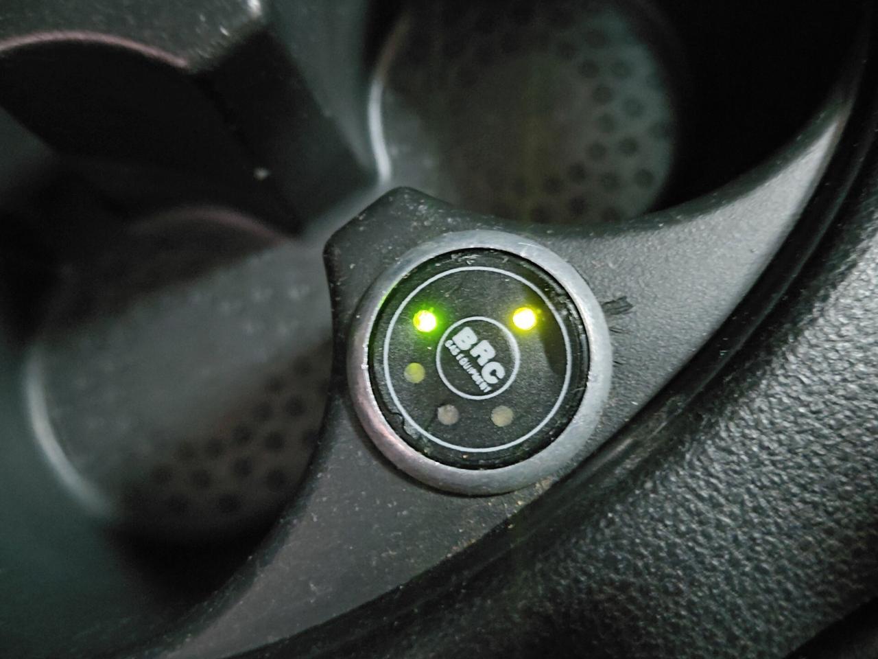 Nissan Micra 1.2 12V 5 porte GPL Eco Acenta