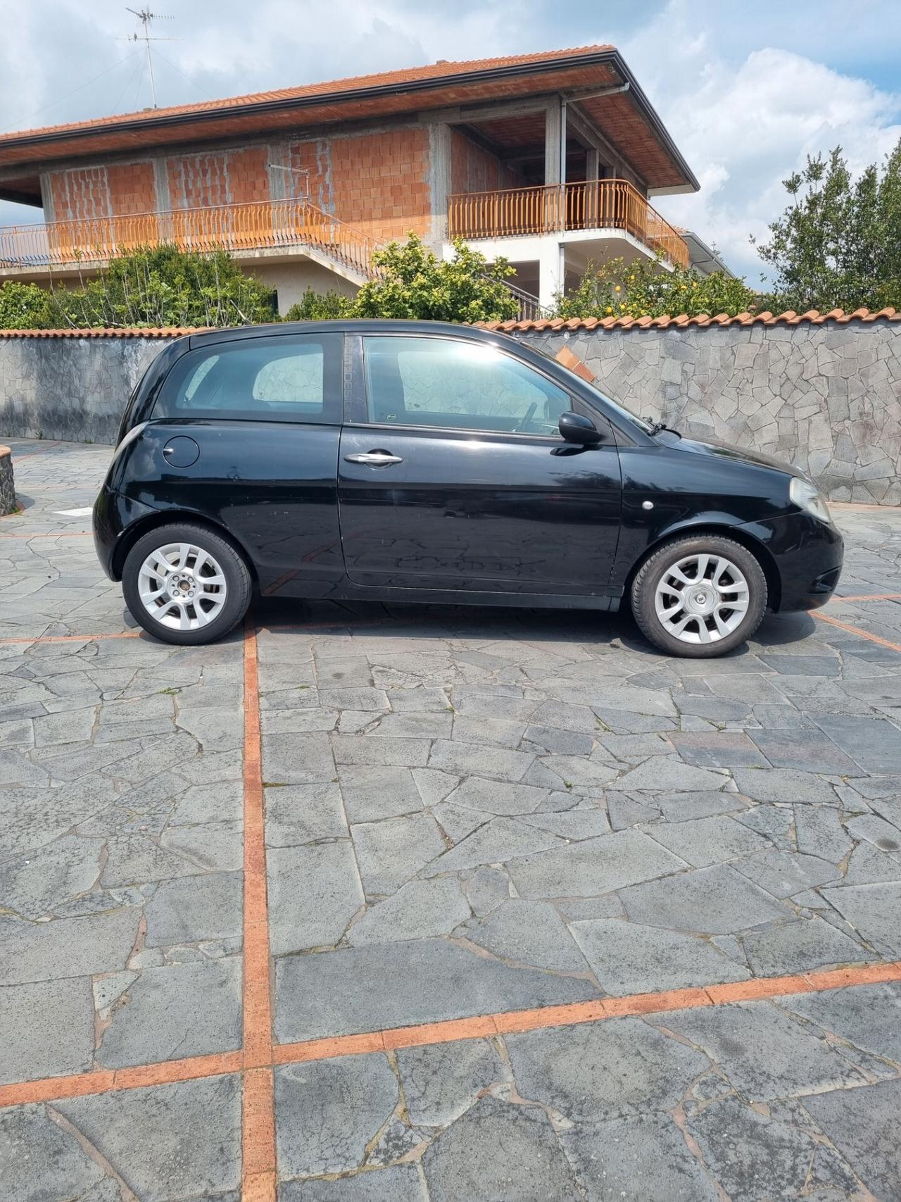 Lancia Ypsilon 1.3 Multijet 16V Argento