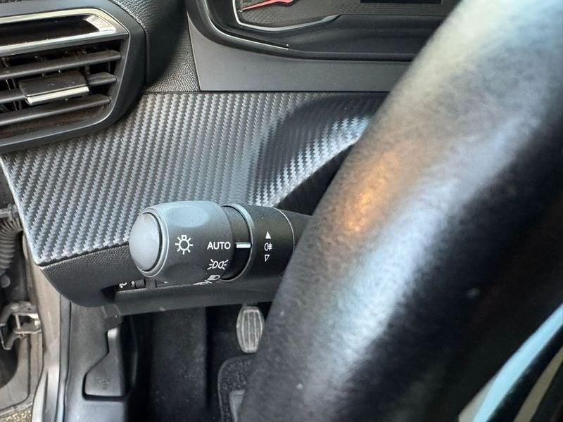 Peugeot 208 208 1.2 s&s 75cv my20 x neopatentati