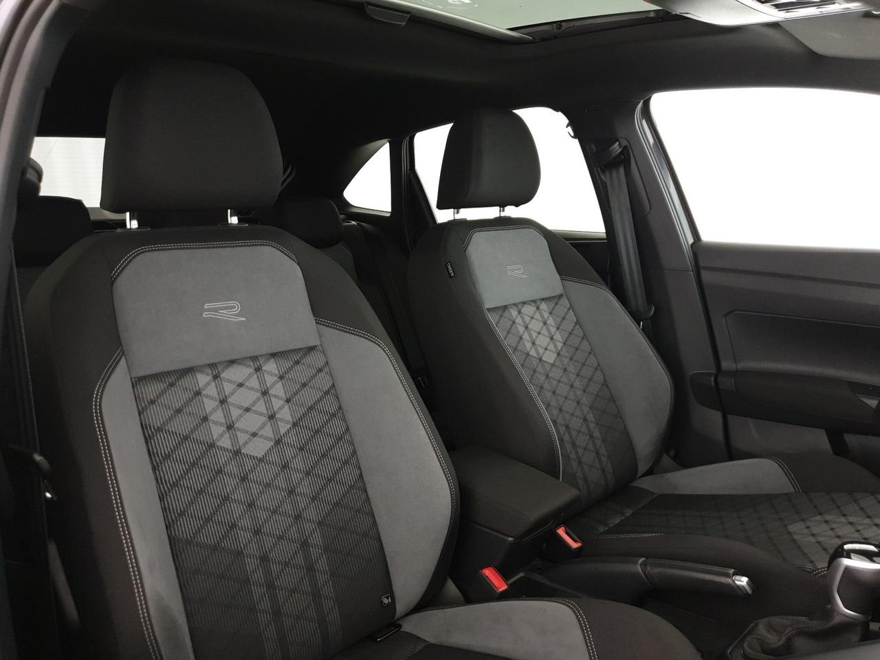 Volkswagen Taigo 1.0 tsi r-line 115cv dsg