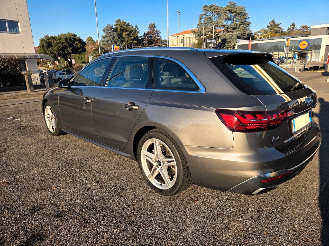 Audi A4 Avant 35 TDI/163 CV S tronic line edition