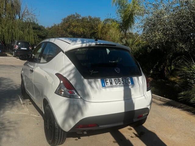 Lancia Ypsilon 1.2 69 CV 5 porte S&S Elefantino Blu