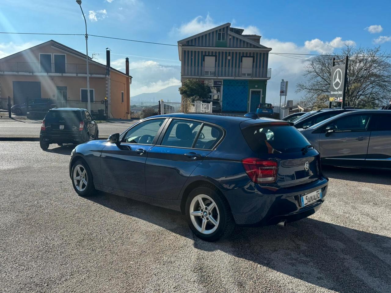 Bmw 114 114d 5p. Unique