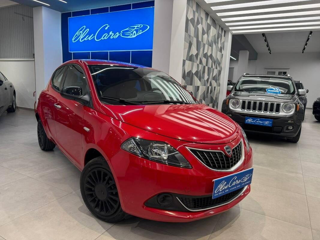 Lancia Ypsilon III 1.0 firefly hybrid Silver s&s 70cv