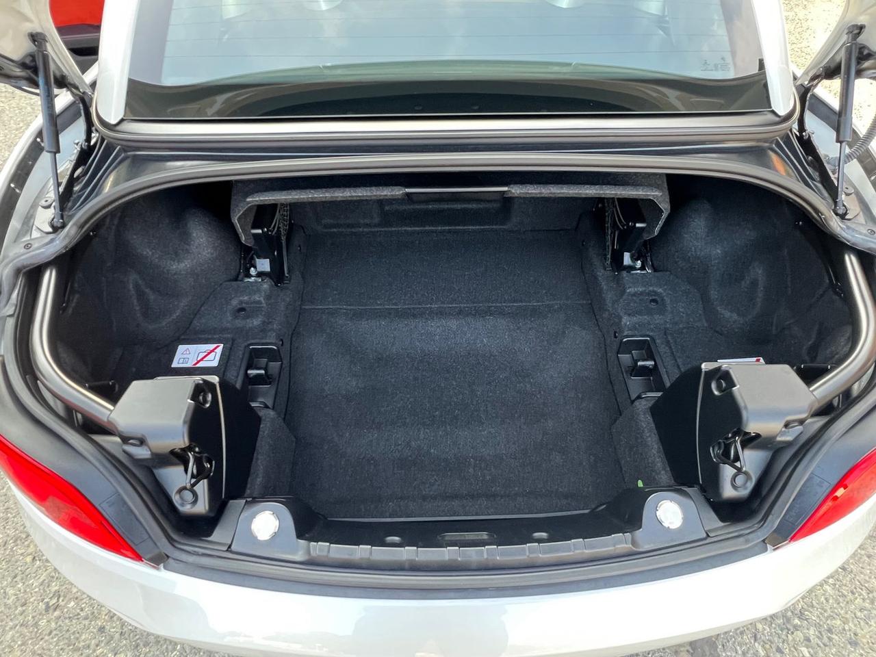 Bmw Z4 -- 28 i #7299