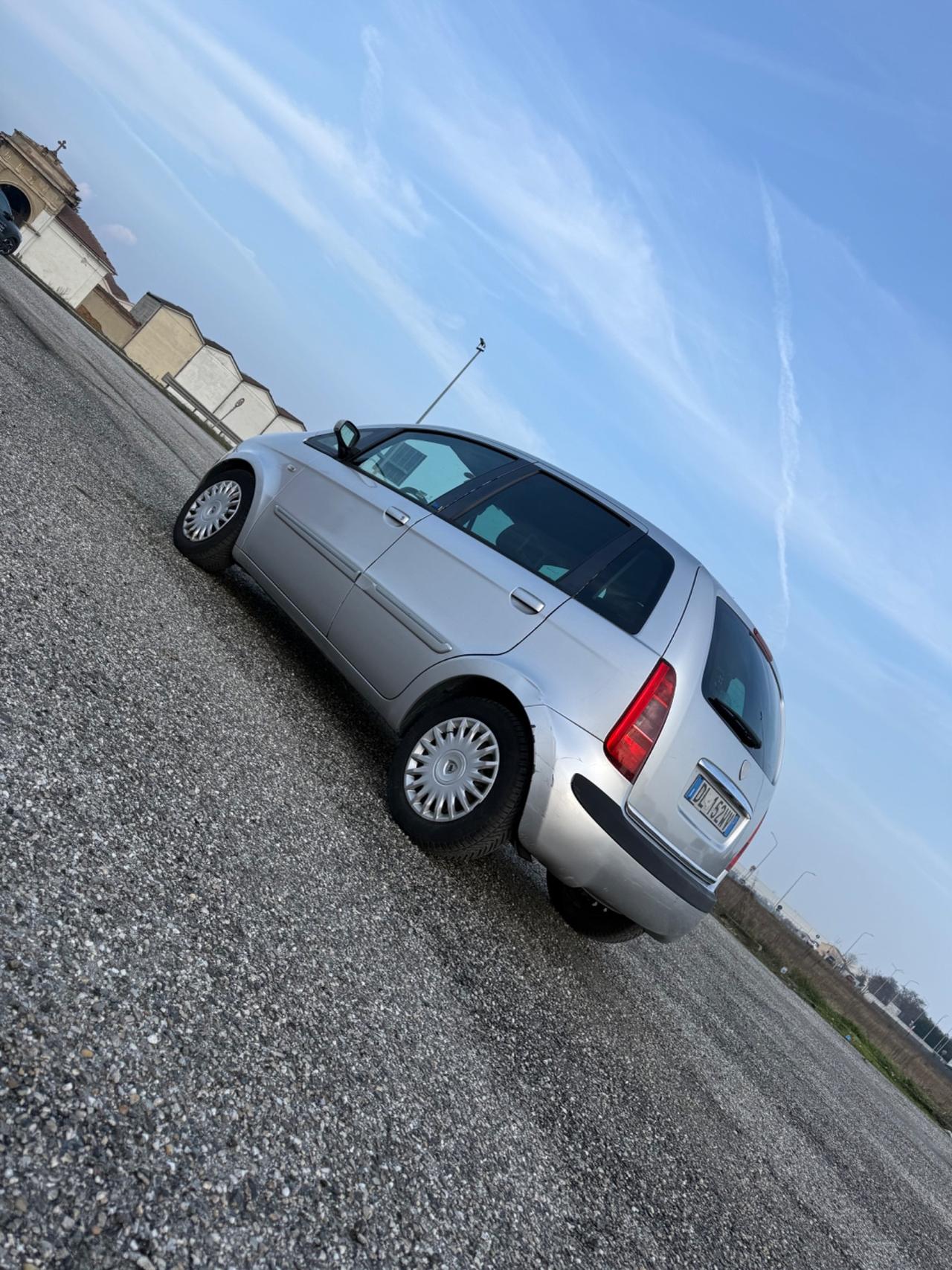 Lancia MUSA 1.3 Multijet 16V 90 CV Argento