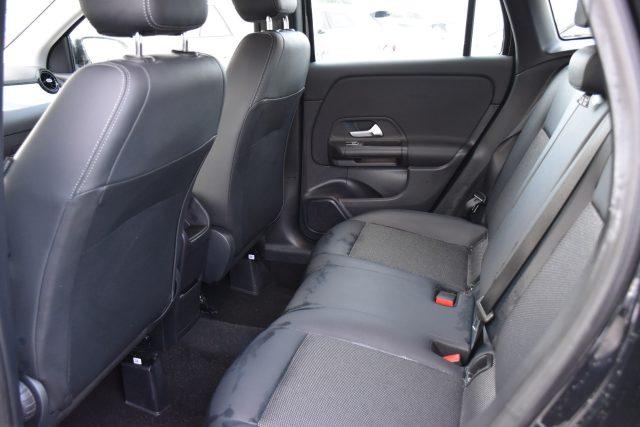 MERCEDES-BENZ GLA 200 d Automatic Business Extra