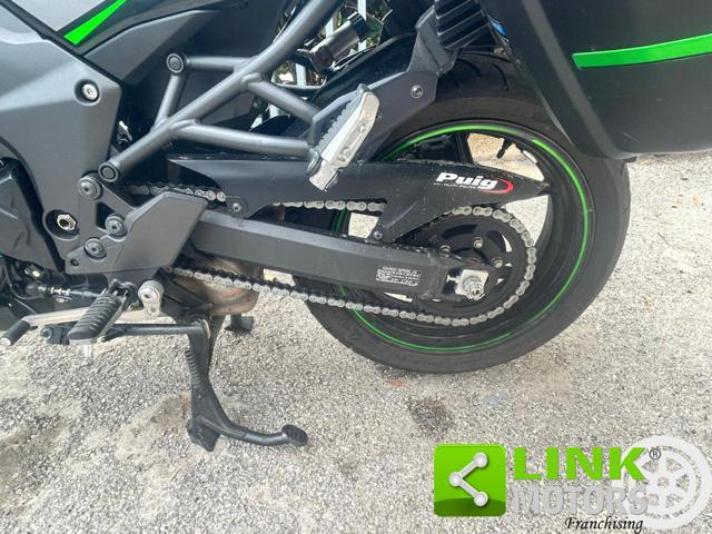 KAWASAKI Versys 1100 S .