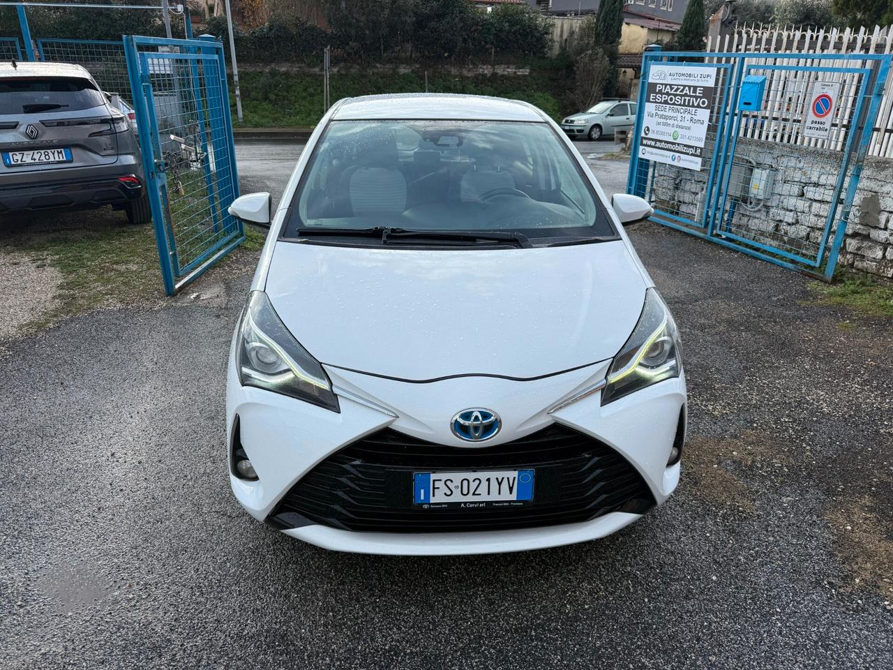 Toyota Yaris Hybrid **UNICO PROPRIETARIO**