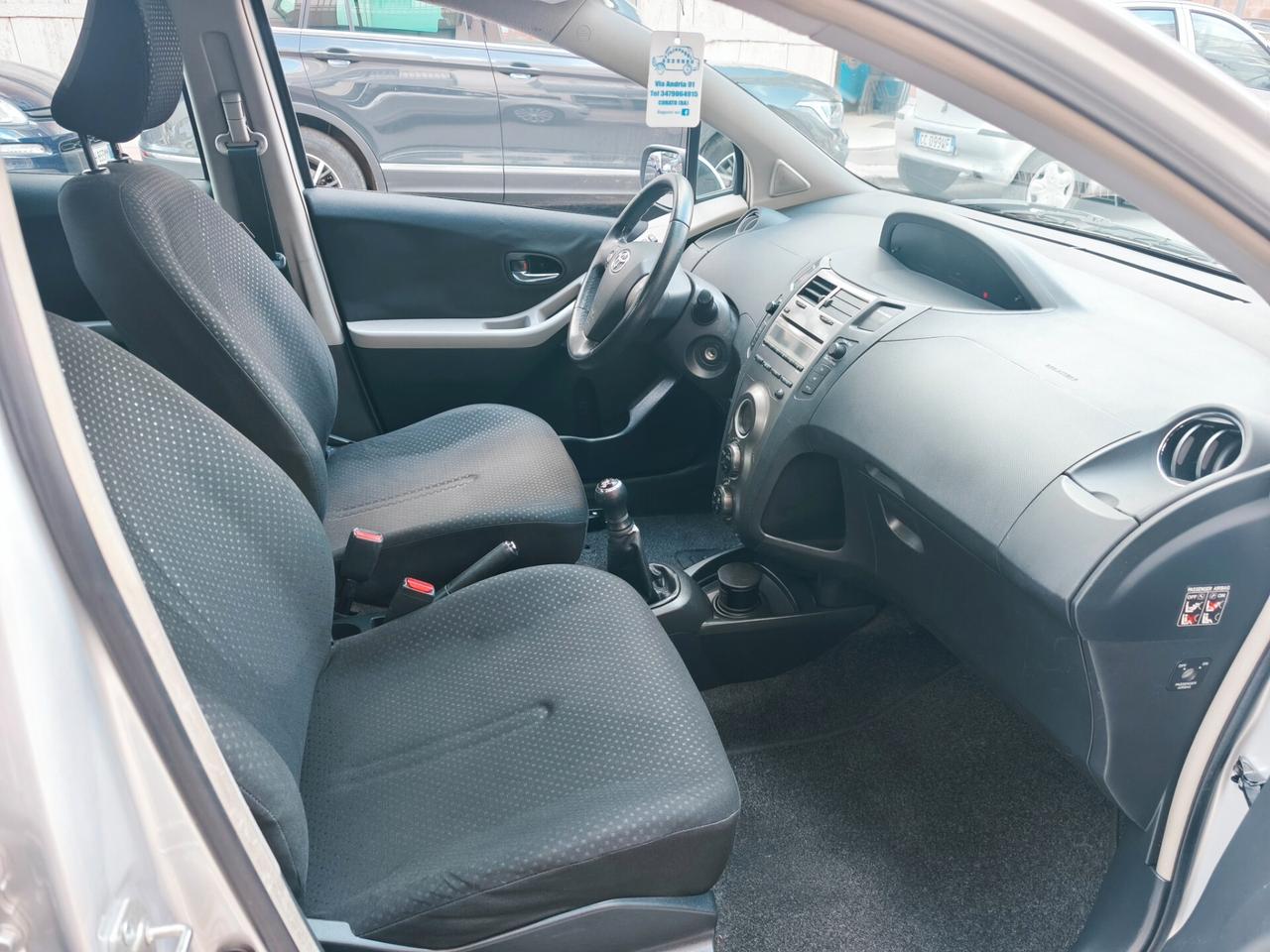 Toyota Yaris 1.0 Benzina 5-porte Sol 2011