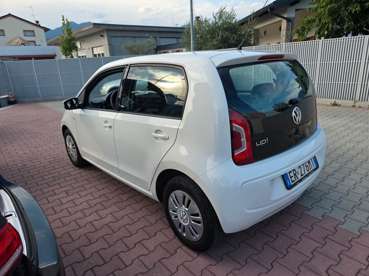 Volkswagen up! 1.0 75 CV 5p. Perfetta e garantita 12 mesi