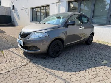LANCIA Ypsilon 1.0 HYBRID SILVER MANUALE OK NEOPATENTATO