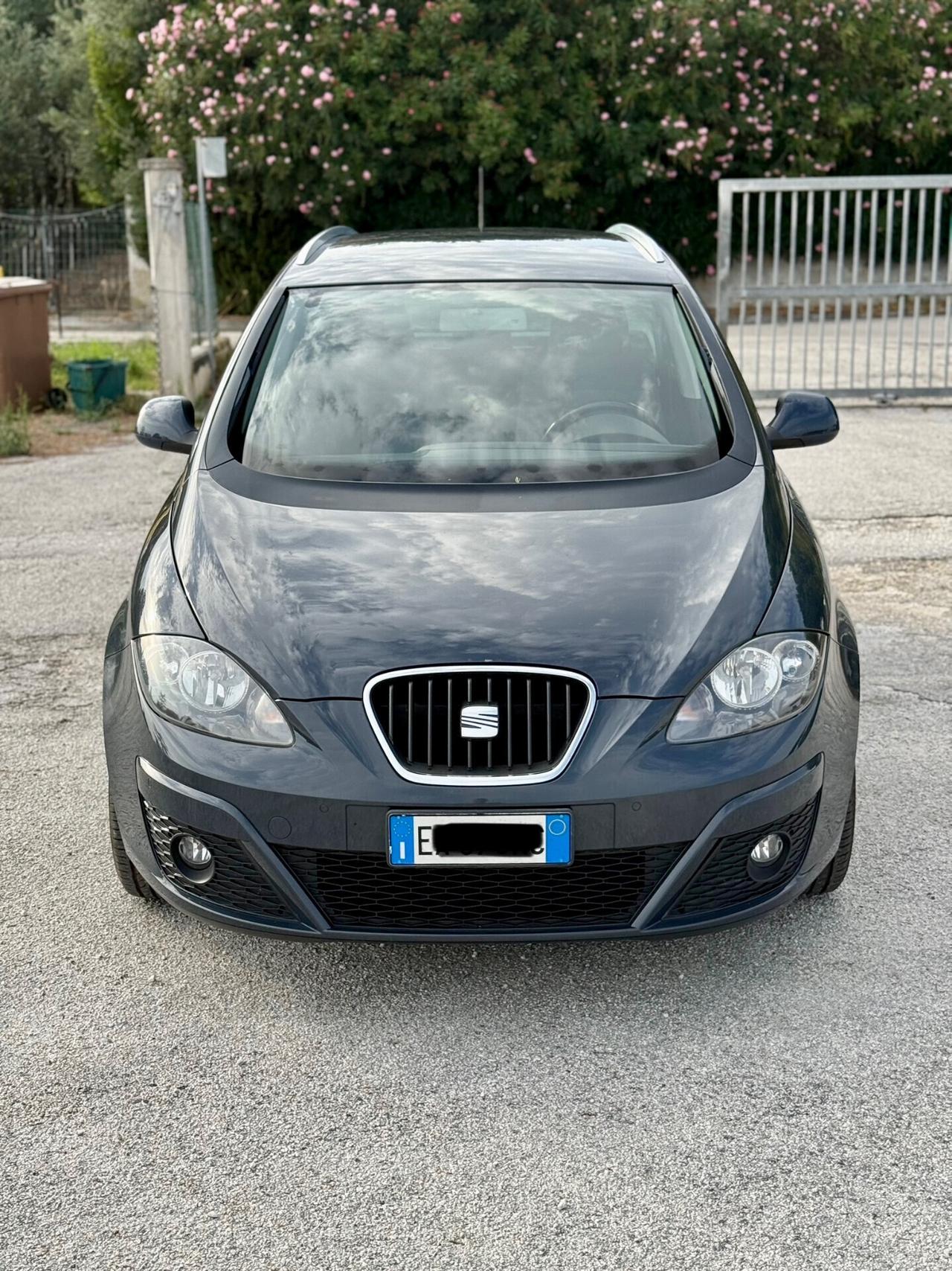 Seat Altea XL 1.6 benzina uniproprietà neopatentati