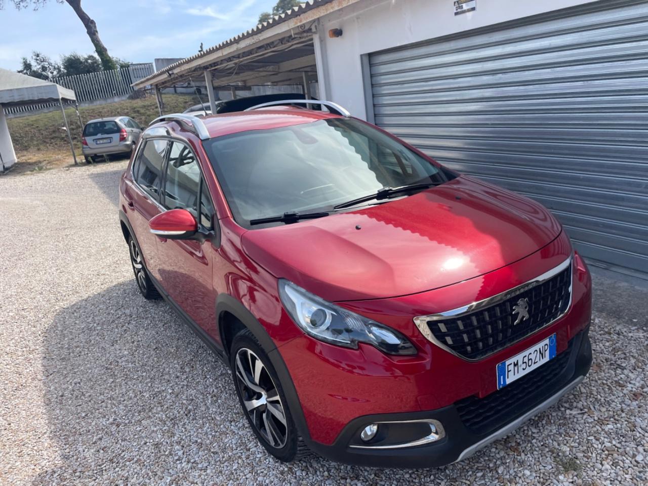 Peugeot 2008 BlueHDi 100 Allure