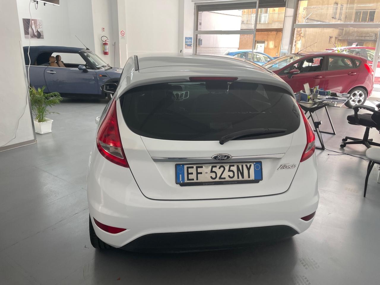 Ford Fiesta 1.4 5 porte Bz.- GPL Titanium