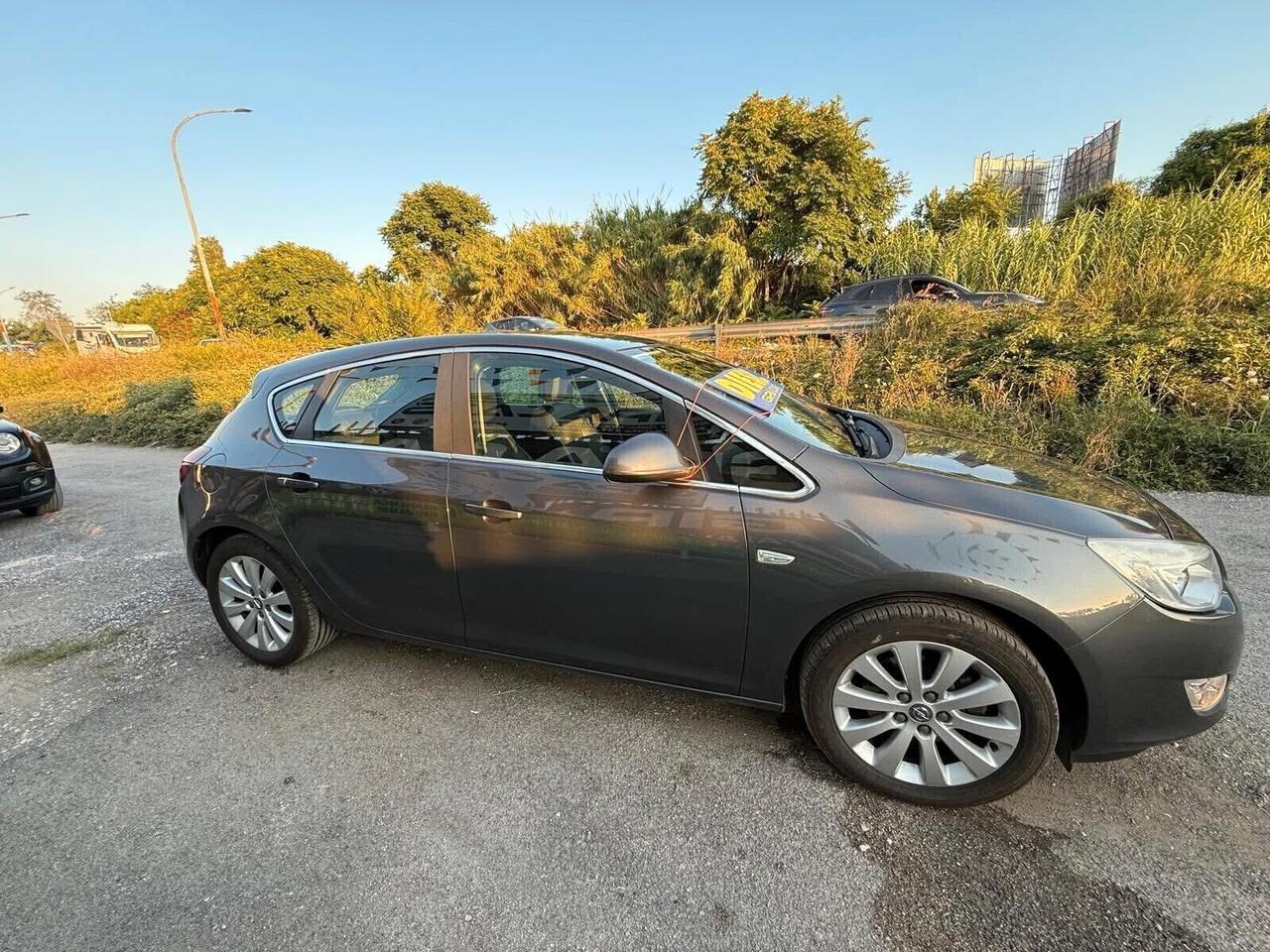 Opel Astra 1.7 CDTI 110CV 5 porte Cosmo