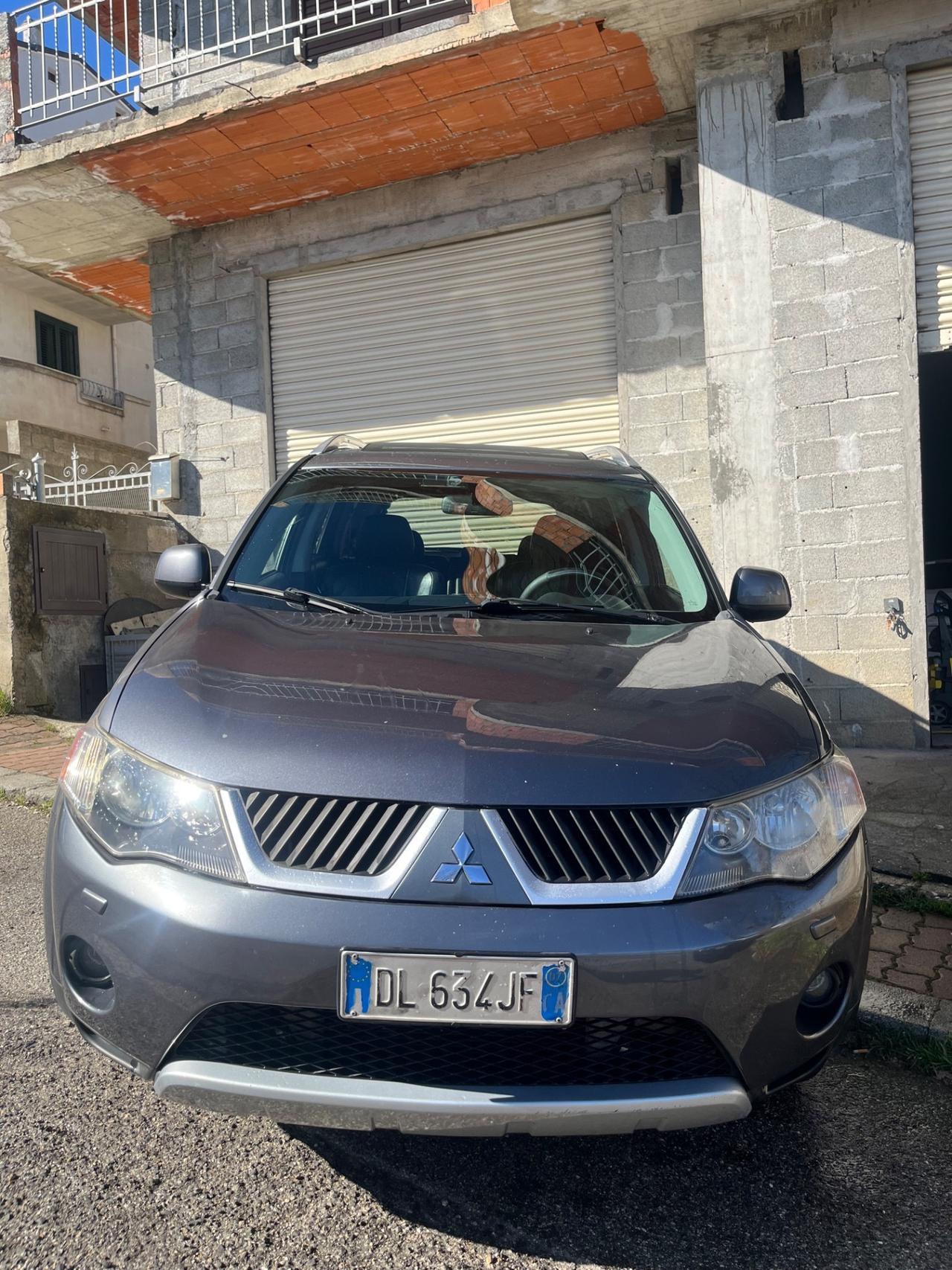 Mitsubishi Outlander 2.0 DI-D Intense DPF