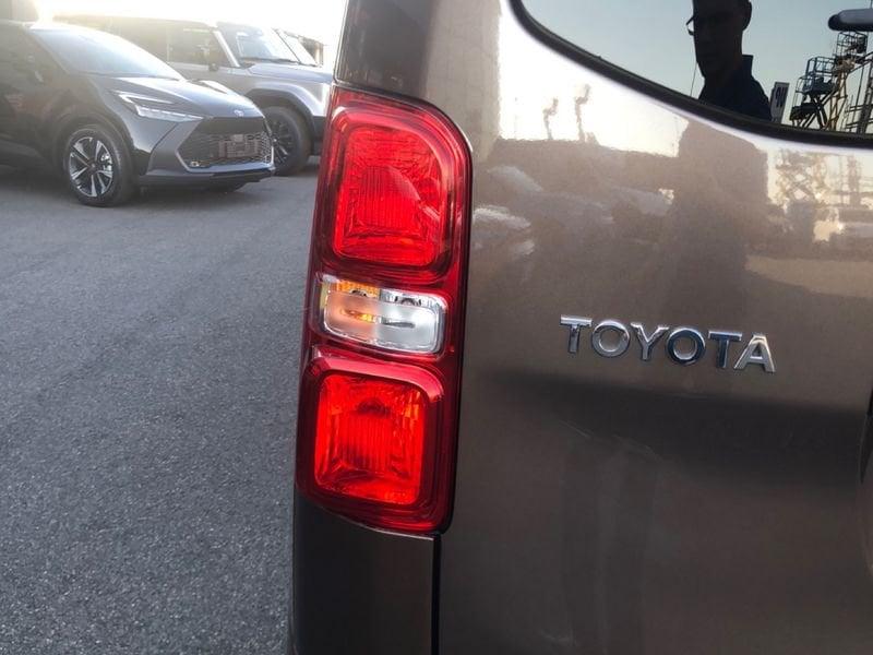 Toyota Proace Verso 2.0D 144Cv M/T L1 Executive 8 p.