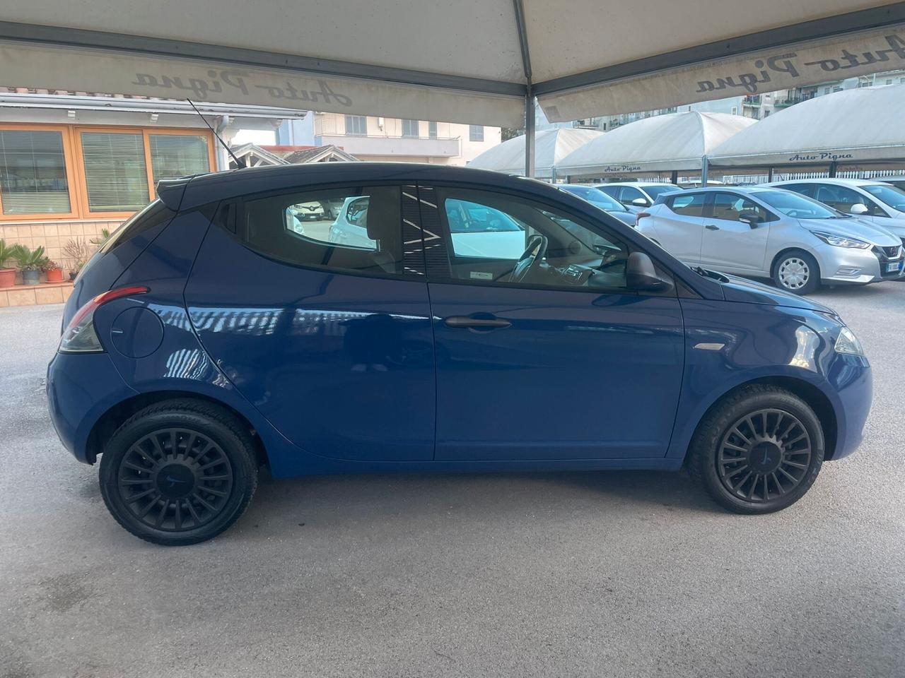Lancia Ypsilon 1.3 MJT 16V 95 CV 5 porte