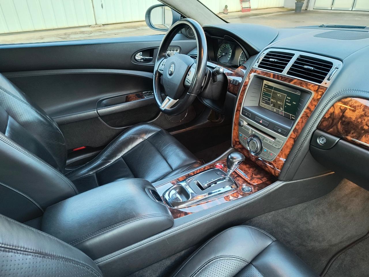 Jaguar XK 3.5 V8 Coupé Automatico