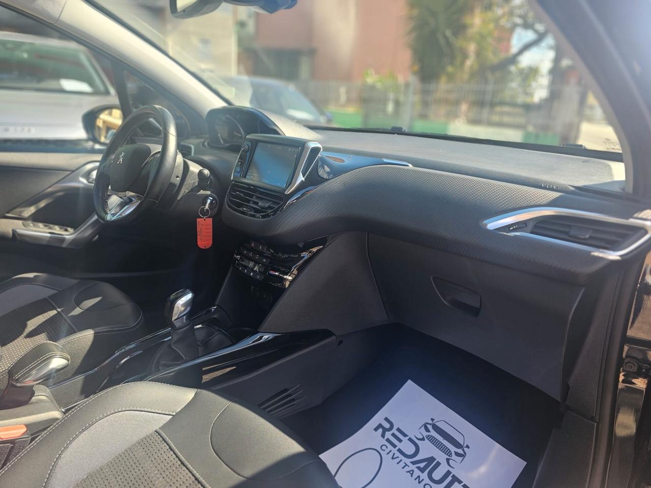 Peugeot 2008 BlueHDi 100 S&S Black Matt