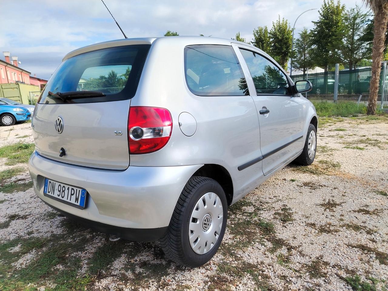 Volkswagen Fox 1.4 Sport BiFuel G