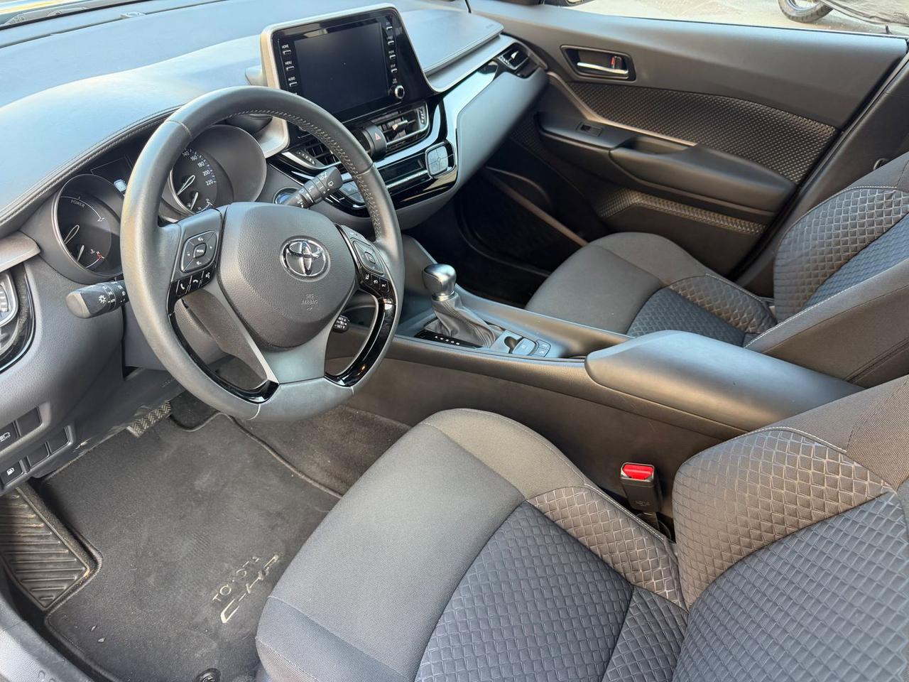Toyota C-HR Active 1.8 HEV #11384