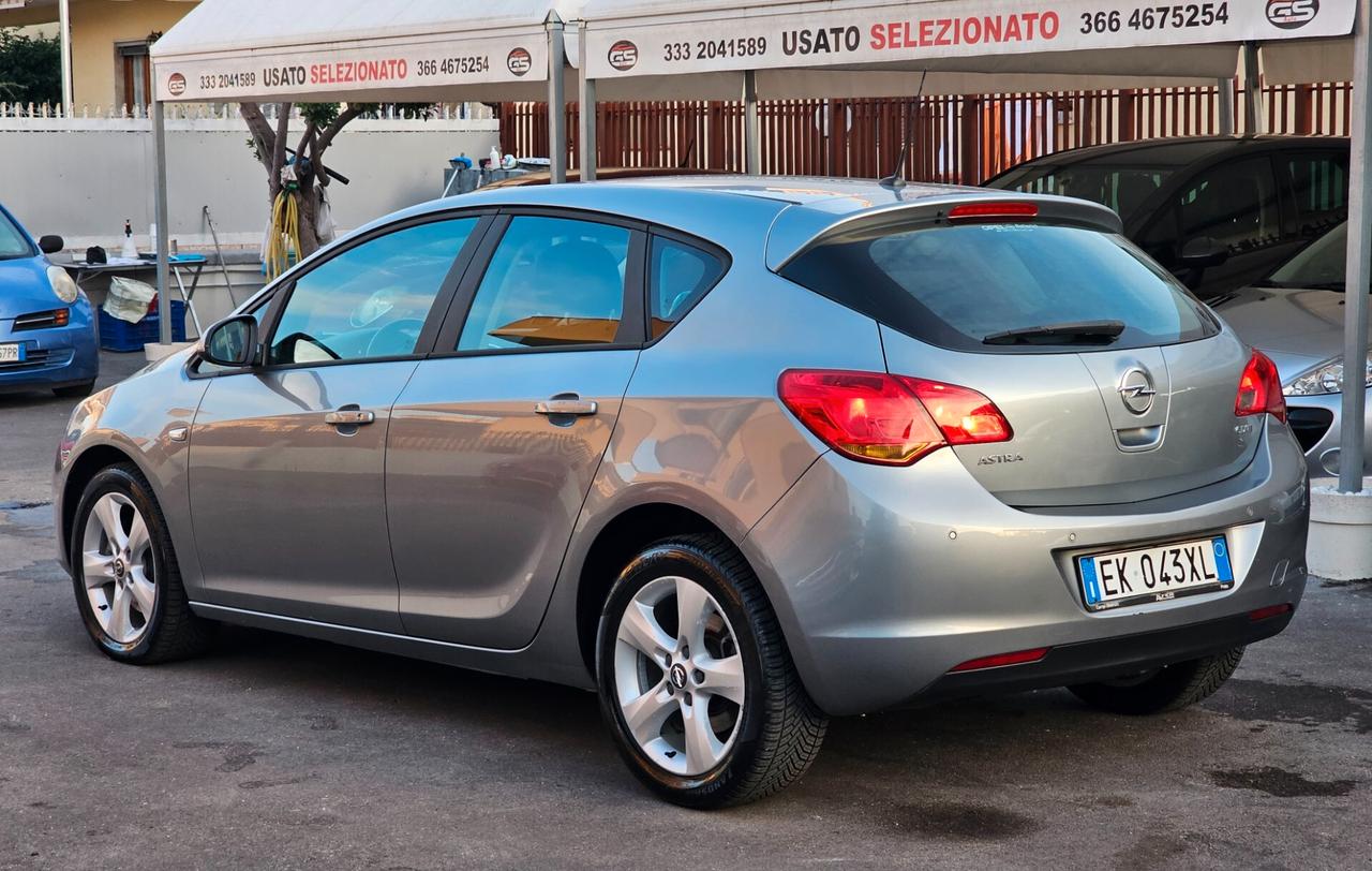 Opel Astra 1.7 CDTI 110CV 5 porte Elective