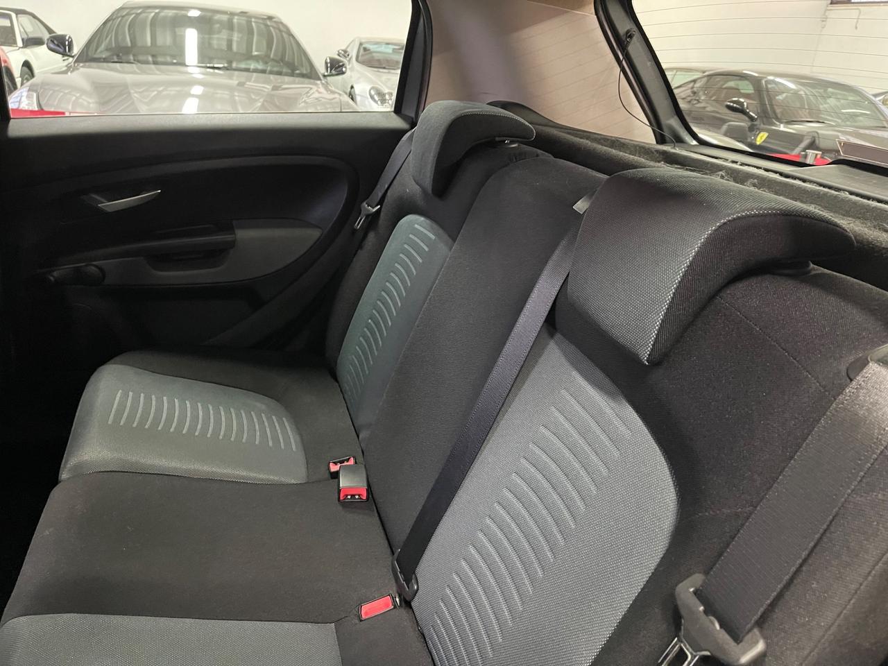 Fiat Grande Punto 1.3 MJT Neopatentati PERMUTE RATE