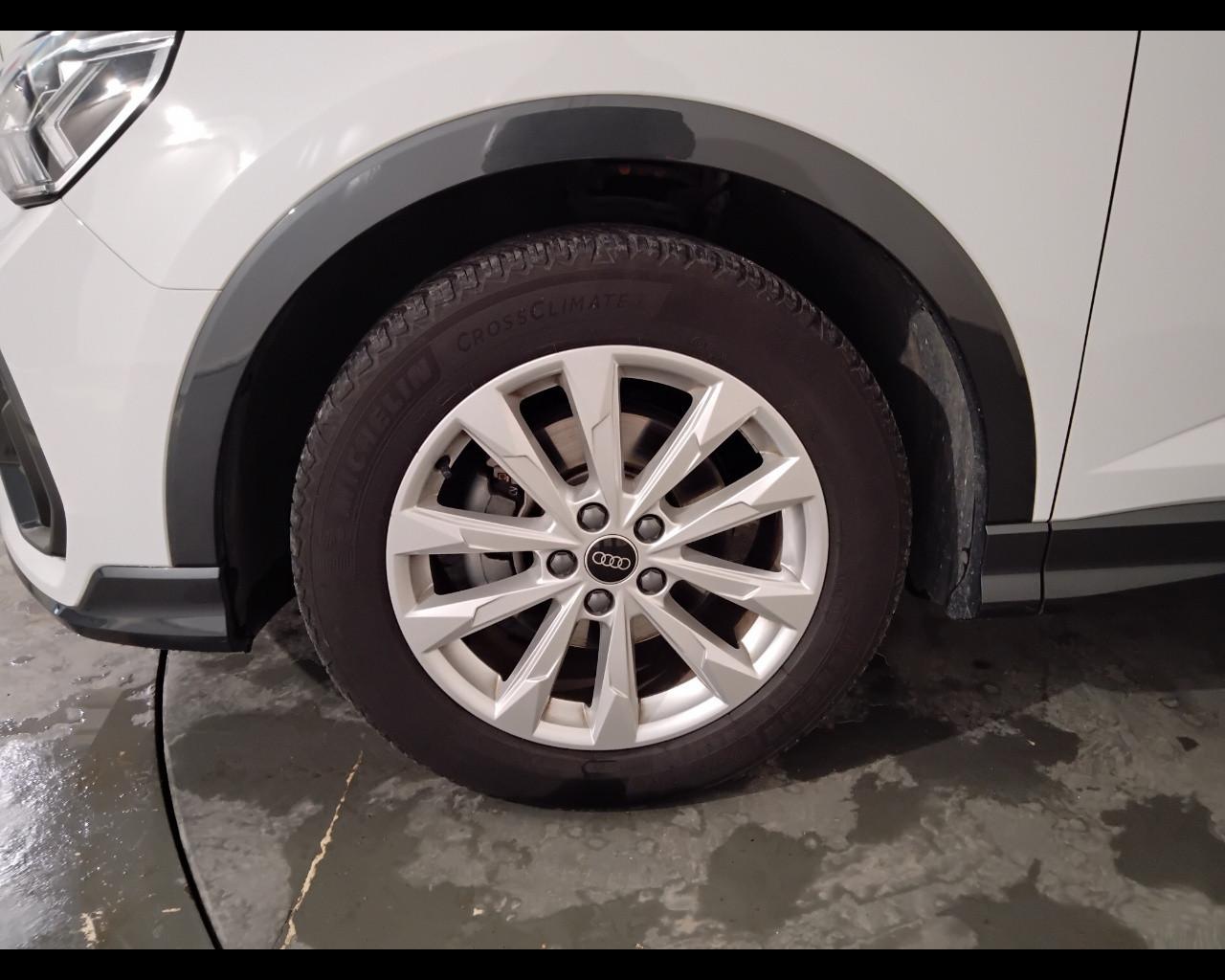 AUDI Q3 I 2019 Sportback - Q3 Sportback 35 2.0 tdi Business Plus