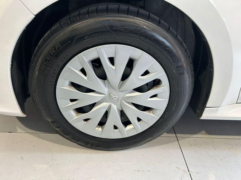 Toyota Yaris Hybrid Active MY22