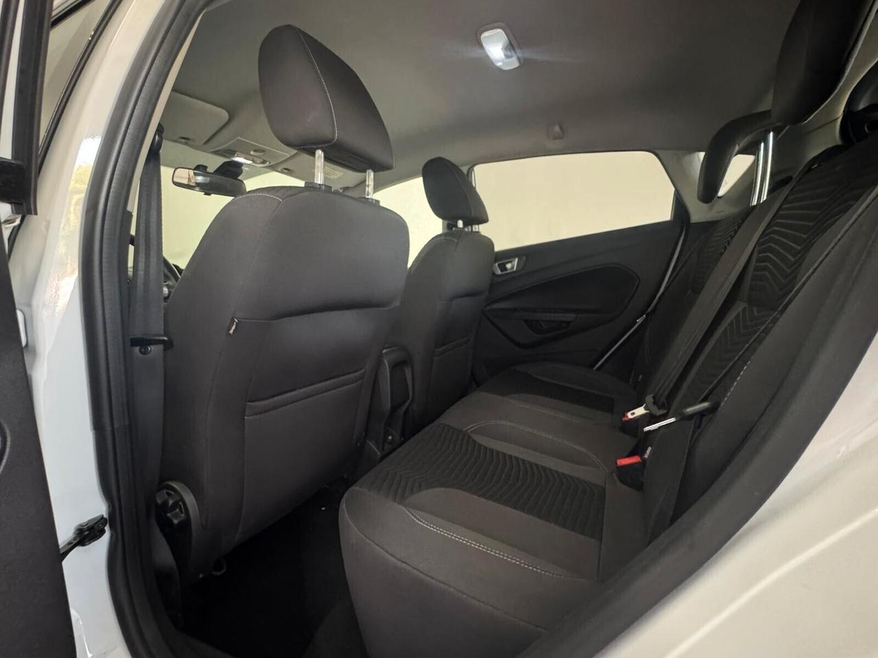 Ford Fiesta 1.5 TDCi 75CV 5 porte Titanium