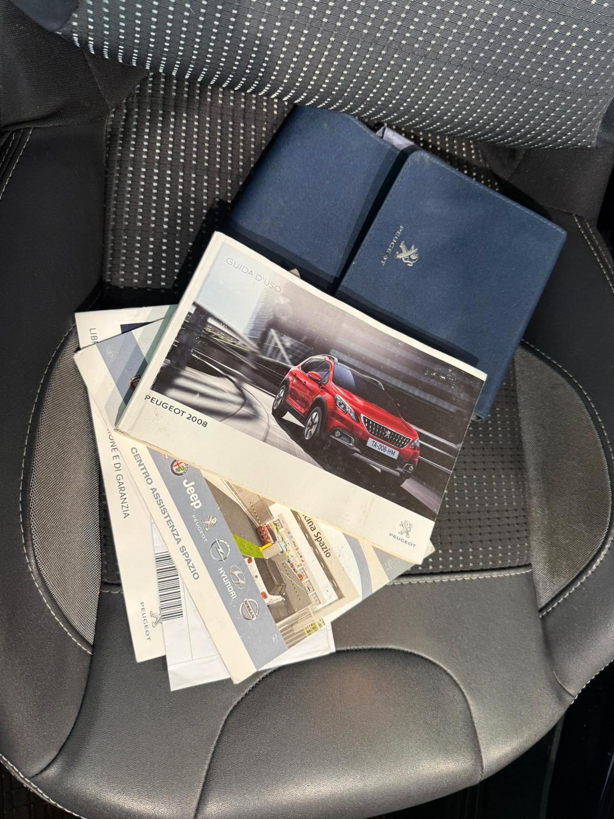 Peugeot 2008 BlueHDi 100 Allure