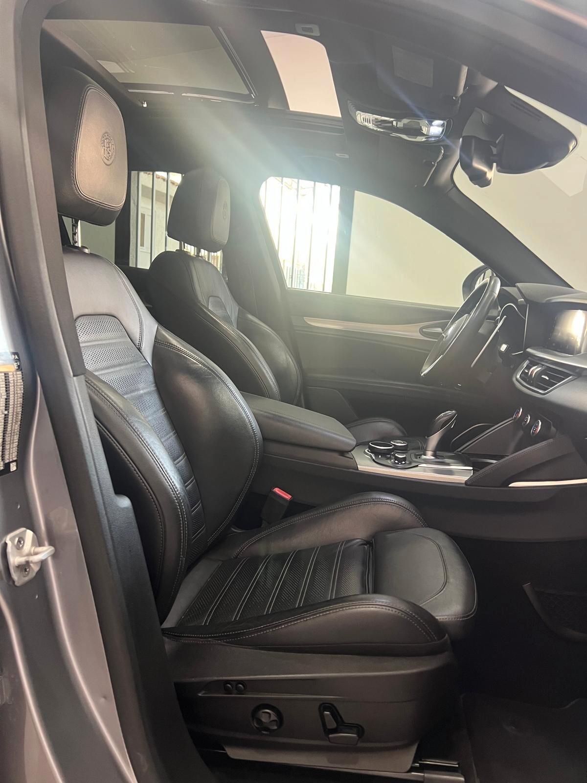Alfa Romeo Stelvio 2.2 Turbodiesel 210 CV AT8 Q4 Executive