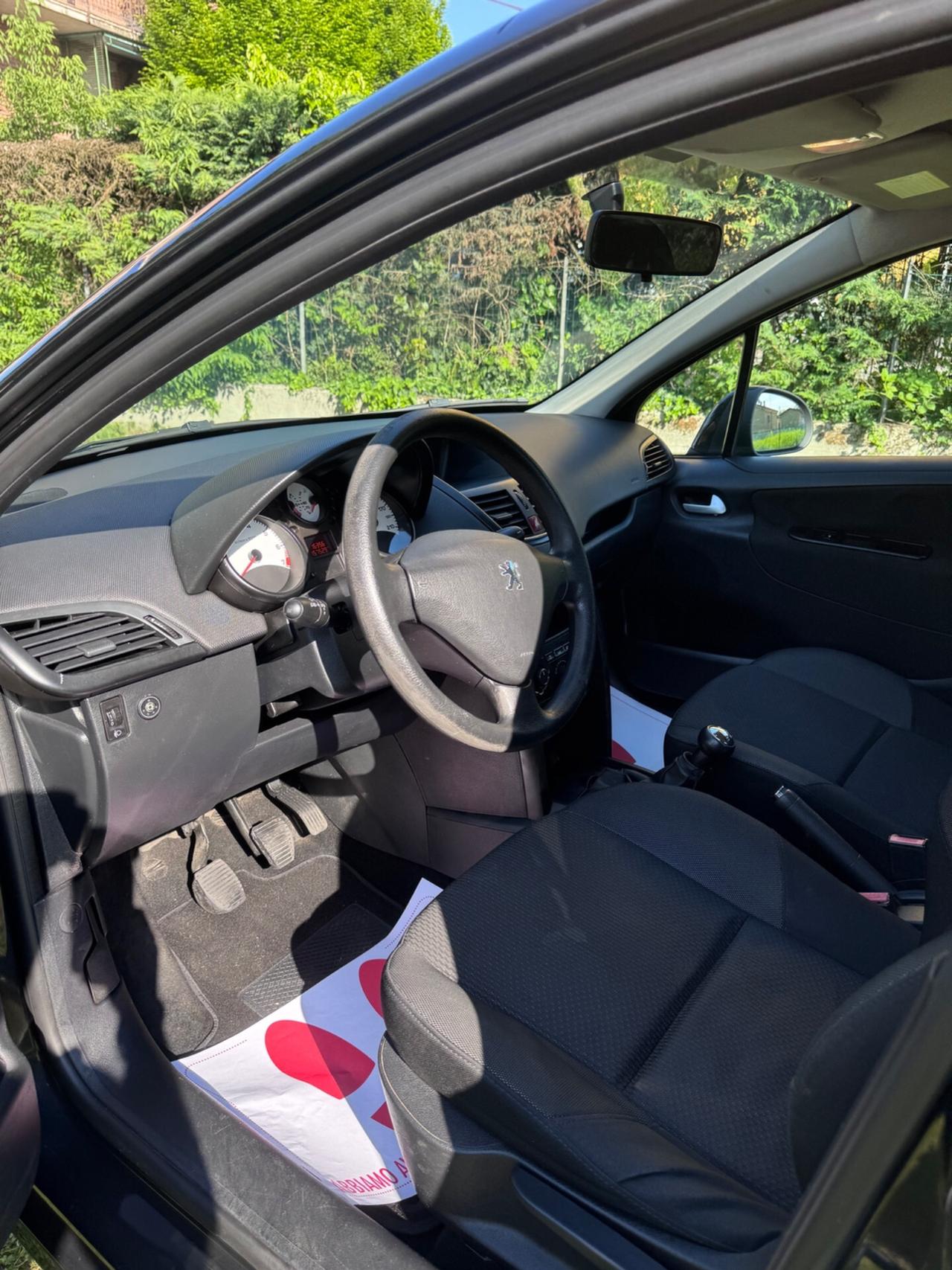 Peugeot 207 1.4 8V 75CV 5p. Energie Sport ECO GPL