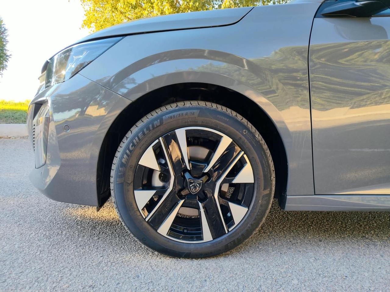 Peugeot 208 Hybrid 110 e-DCS6 Allure