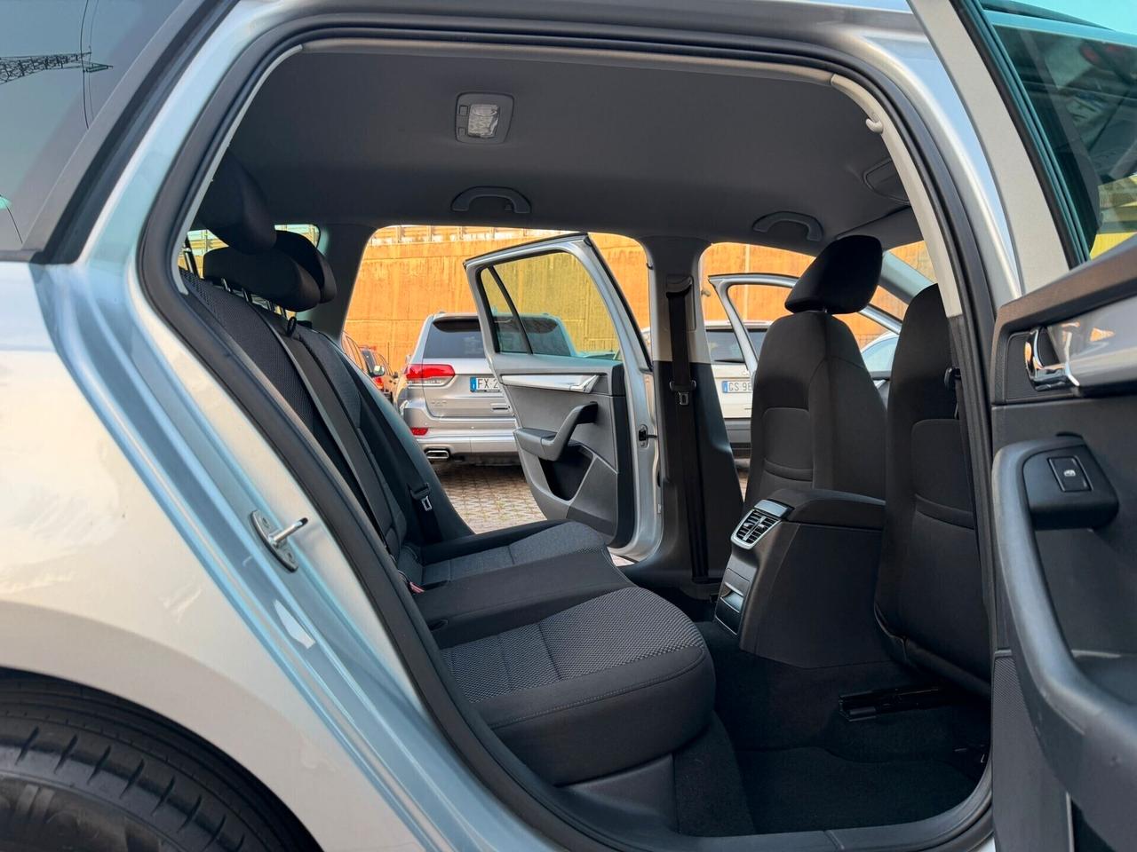 Skoda Octavia 2.0 TDI CR Wagon Executive NAVIGA CRUISE OK NEOPATENTATI