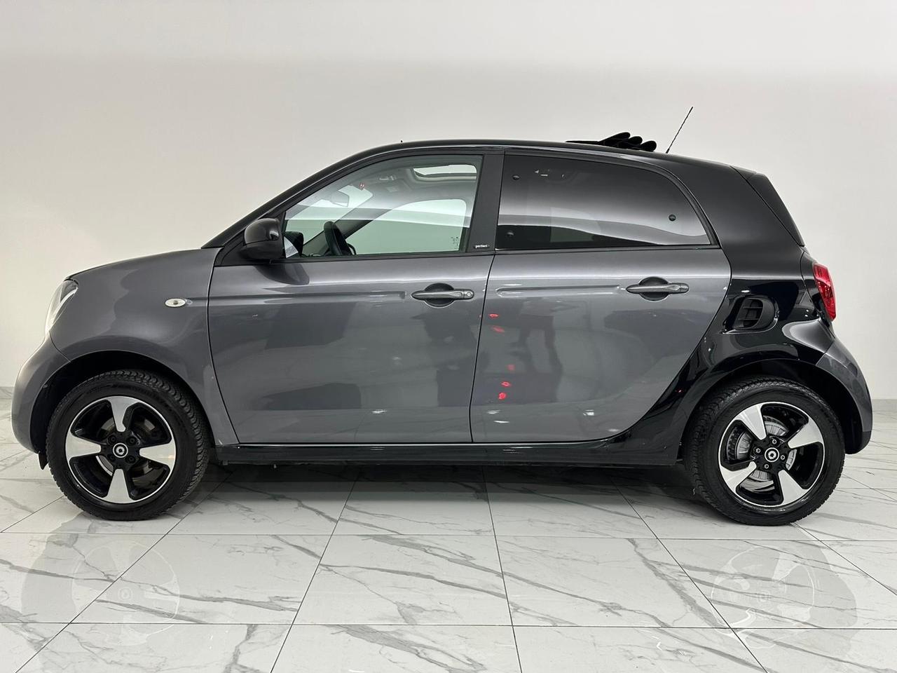 SMART FORFOUR PERFECT CABRIO AUTOMATICA 2019