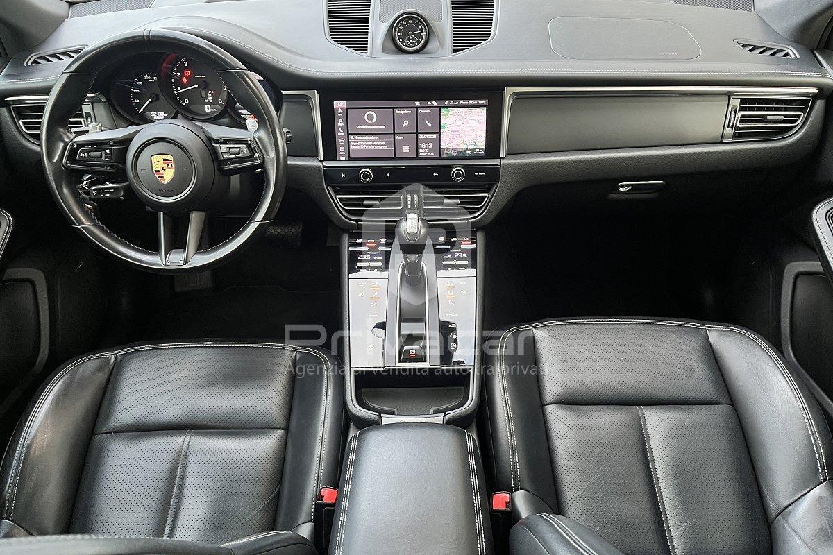 PORSCHE Macan 2.0
