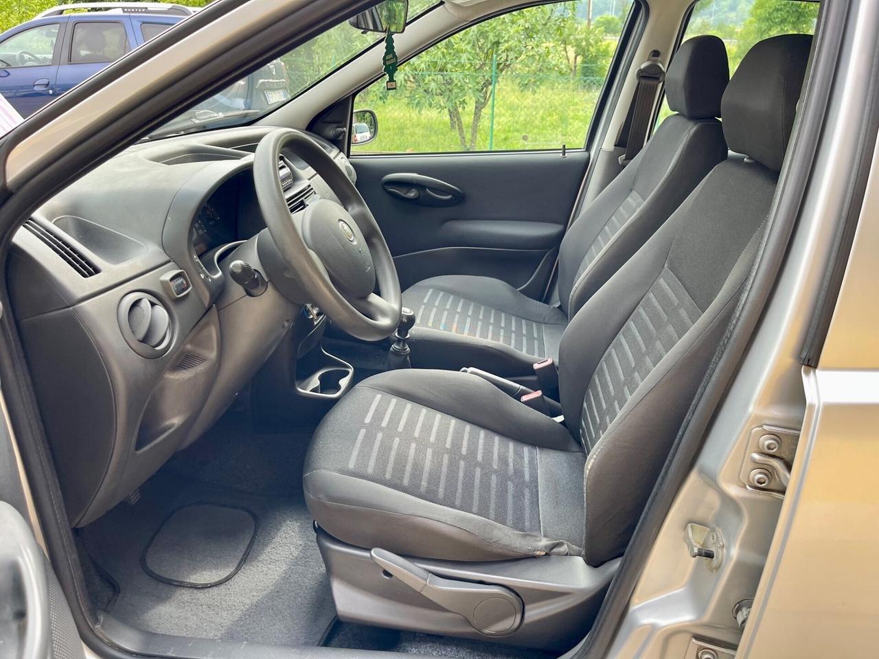 Fiat Punto 1.2 44kw OK NEOPATENTATI UNIPROP