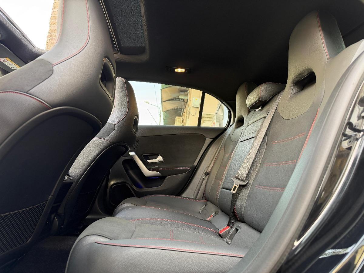 Mercedes Classe A 250 4Matic Premium AMG 224CV Night Edition