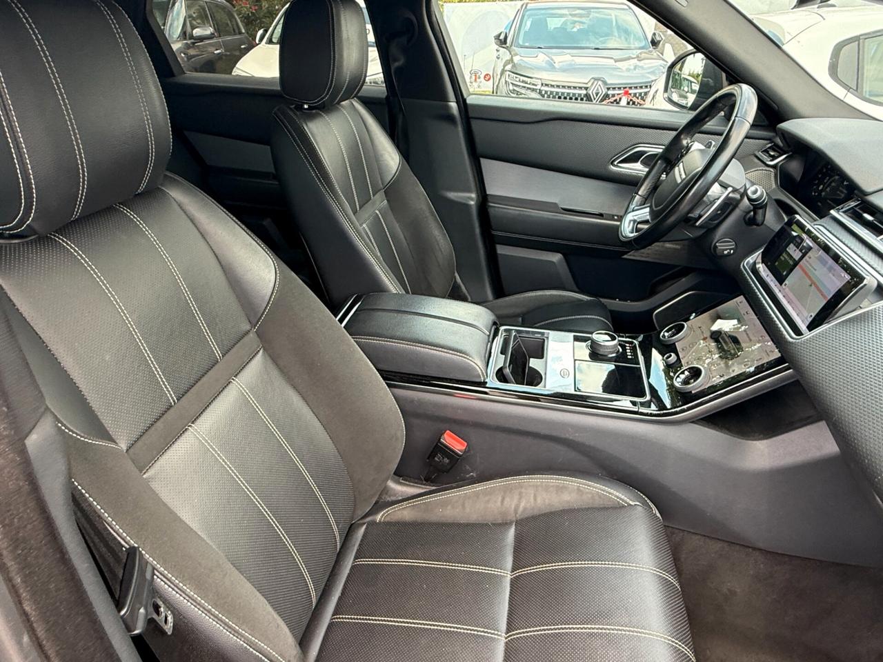 Land Rover Range Velar 2.0D I4 240 CV HSE pari al nuovo