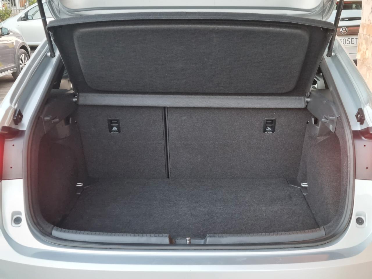 Volkswagen Taigo 1.0 TSI 115 CV R-Line