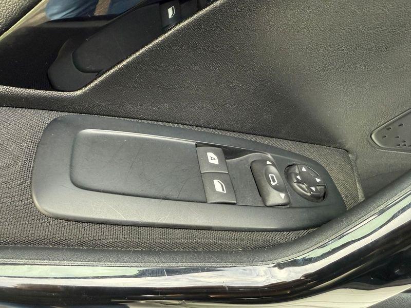 Peugeot 208 208 5p 1.2 PTech 82cv Active