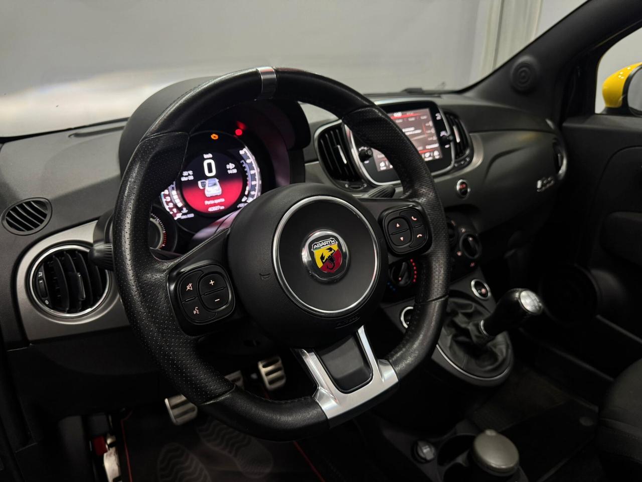 Abarth 595 1.4 Turbo T-Jet 165 CV Pista