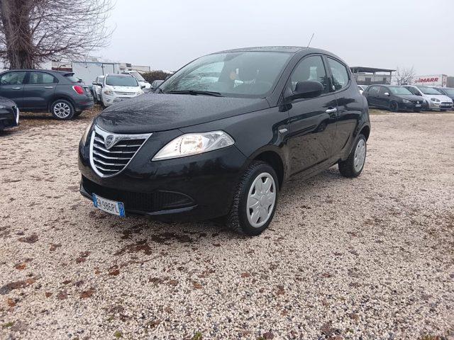 LANCIA Ypsilon 0.9 TwinAir 85 CV PER NEOPATENTATI