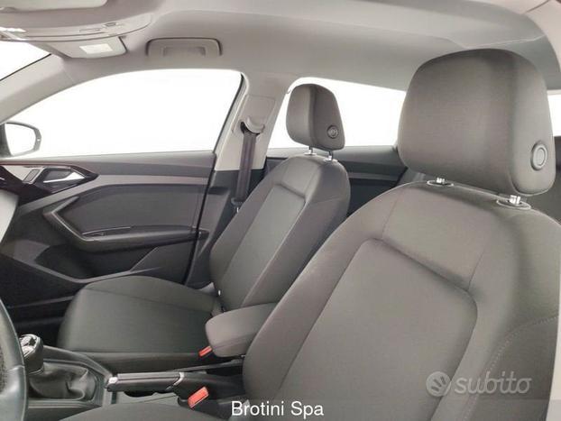 Audi A1 citycarver 30 TFSI Admired