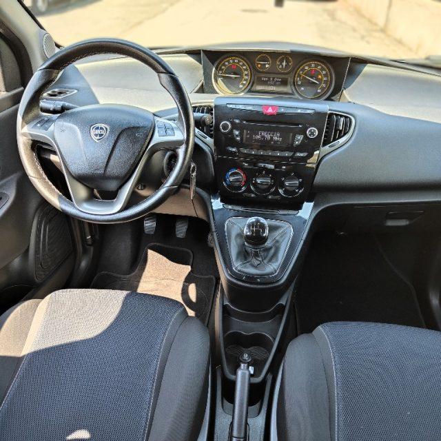 LANCIA Ypsilon 1.2 69 CV S Momodesign