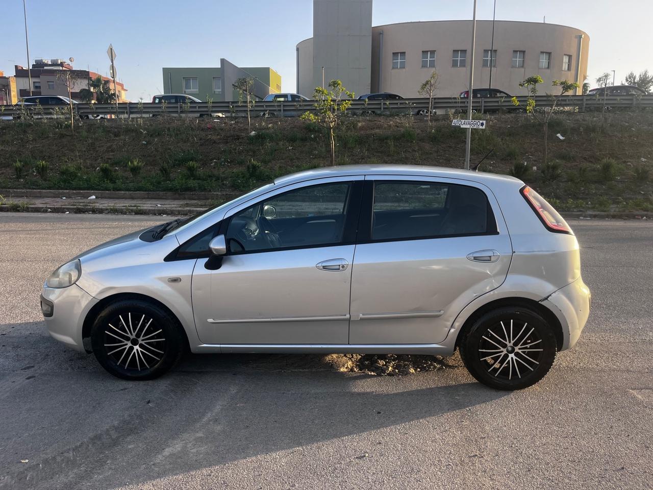 Fiat Punto Evo 1.3 mtj 75cv 2011 Gancio Traino